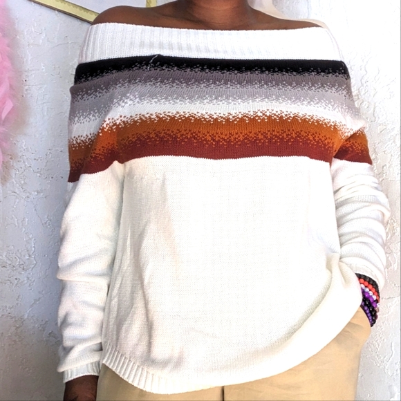 Sweater - Picture 1 of 3